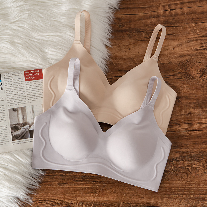 Original Seamless Intimates for Women in Summer, Ultra-Thin, Large Breasts, Small Bra, Push-Up, Anti-Sagging, Breast-Retracting, Comfortable Bra Original Seamless Intimates for Women in Summer, Ultra-Thin, Large Breasts, Small Bra, Push-Up, Anti-Sagging, Breast-Retracting, Comfortable Bra