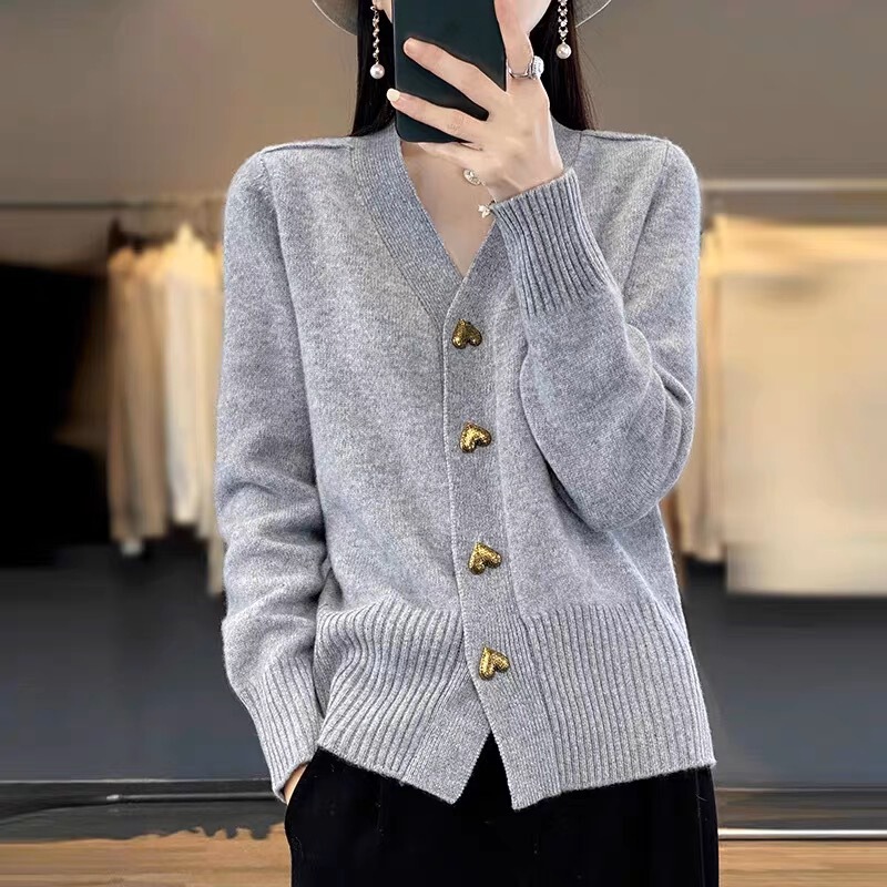 欧美跨境外贸秋冬新款纯色简约针织开衫女爱心扣长袖宽松毛衣外套|undefined