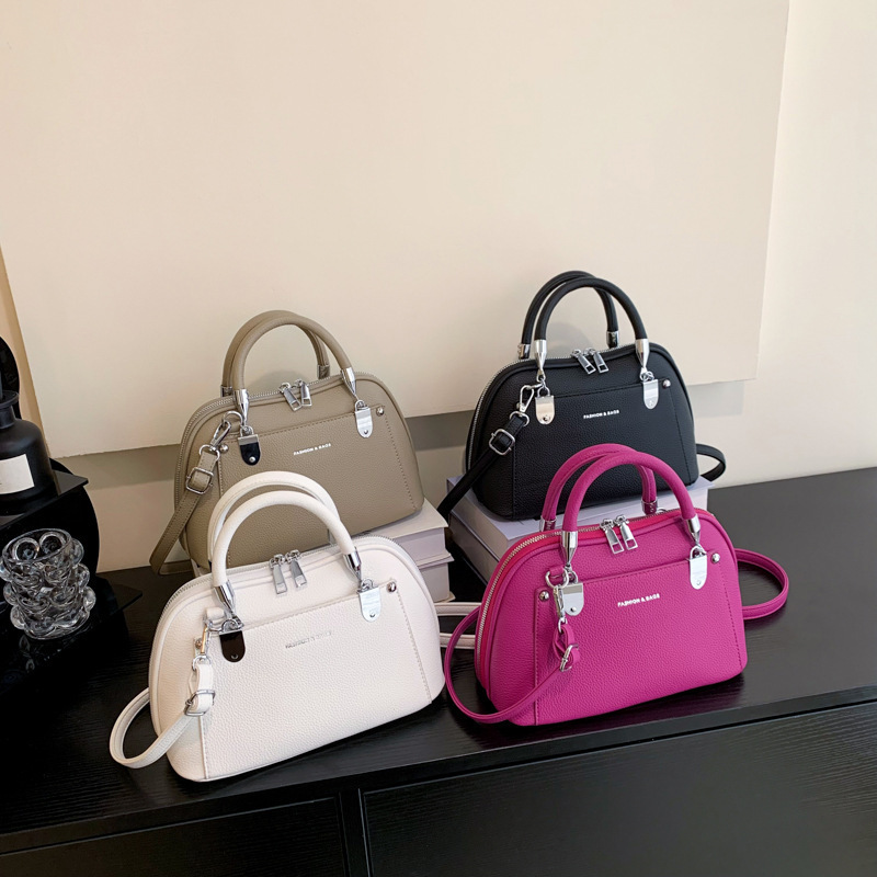 Borsa a spalla donna a forma di conchiglia design unico retro_voghion.com