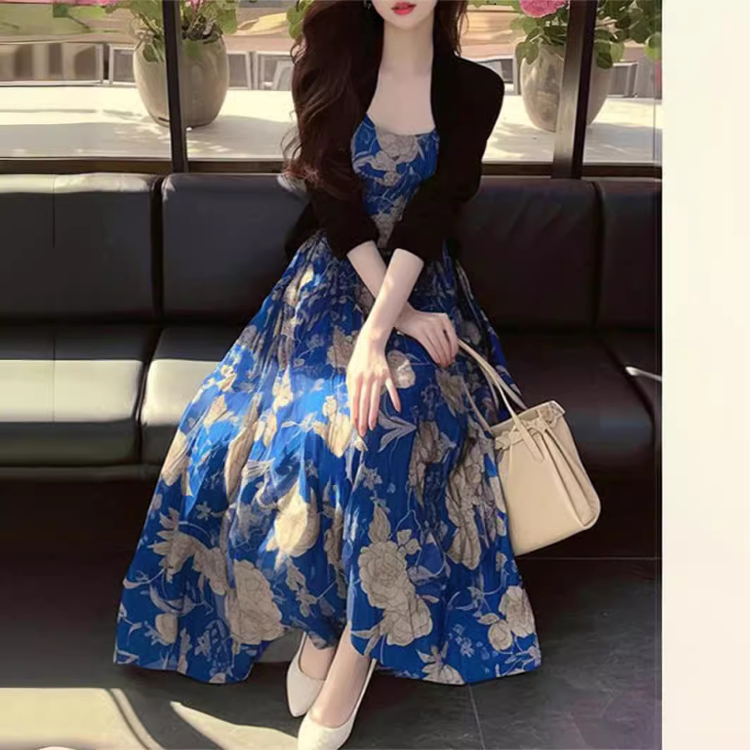 Đầm yếm hoa xanh dáng suông phong cách Pháp — in màu xanh