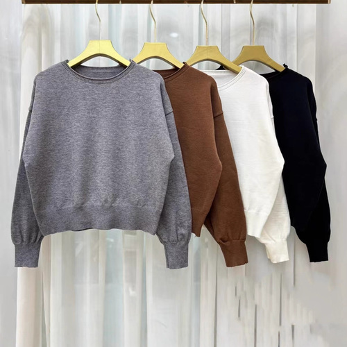 Korean New Style Off-Shoulder Soft & Tender Short Pullover Sweater for Women—Fashionable, Relaxed-Style Knitted Base Layer Top for Inner Wear