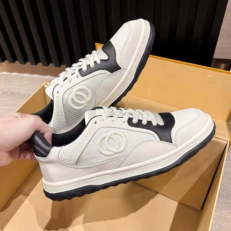 Мужские кроссовки в стиле Chanel из натуральной кожи, универсальные повседневные немецкие кроссовки для тренировок от бренда G, осень 2024 года, белые кроссовки для женщин.