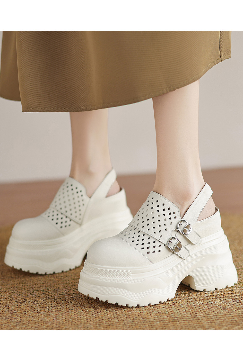 Sandal cao gót nữ đế xuồng 12cm bít mũi hở gót phong cách La Mã — Màu đen, Màu trắng chi tiết 5