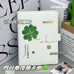 四つ葉のクローバー柄レザーA5四格子カードアルバム ポラロイド用ルーズリーフ収納フォトアルバム 漫画風カード収納アルバム