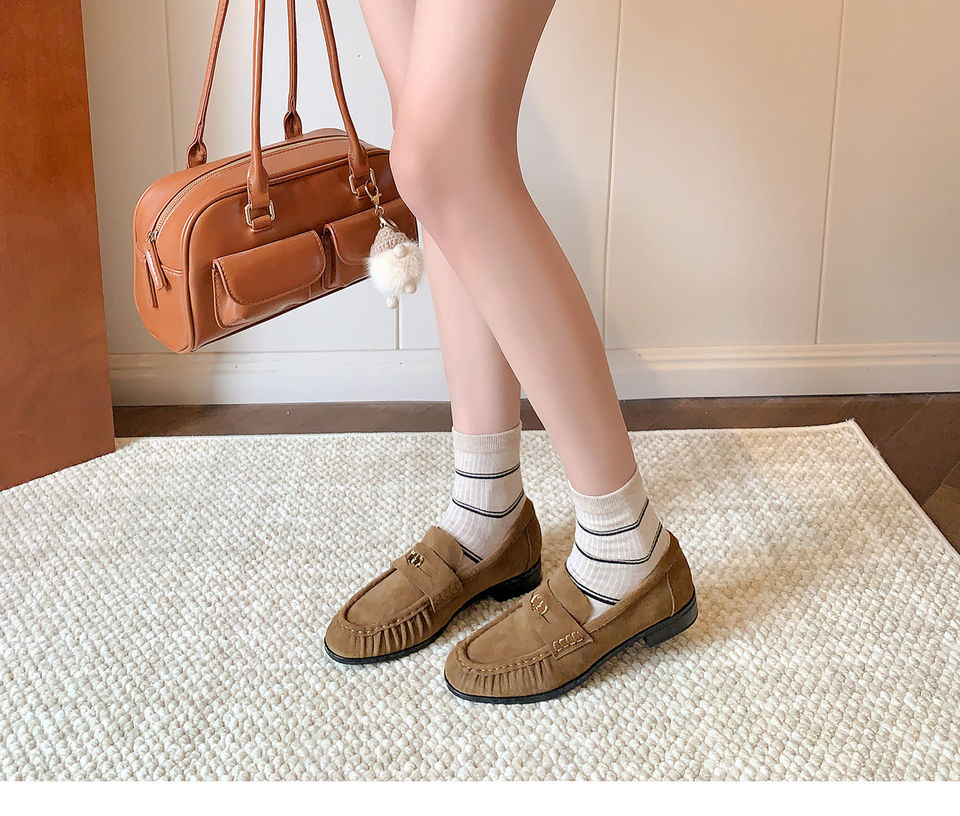 Giày lười nữ da bò nhăn nhúm phong cách retro, gót thô 6–8 cm, mũi tròn xỏ chân — Màu kaki, Màu nâu cà phê chi tiết 5