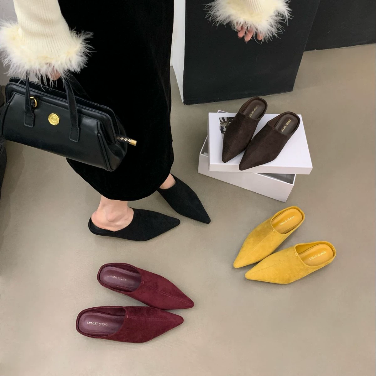 Корейская версия острого замша с толстым каблуком