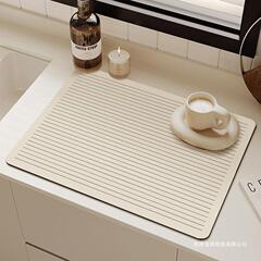 キッチンテーブルの水たまりマット家庭用吸水速乾滑り止めマットリビングルームの茶何珪藻泥テーブルマット
