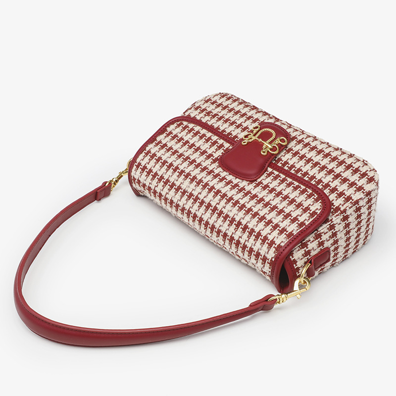 2024 Autumn New Trendy Bird Pattern Underarm Small Square Fashion Versatile Single Shoulder Oblique Straddle Women's Bag_voghion.com