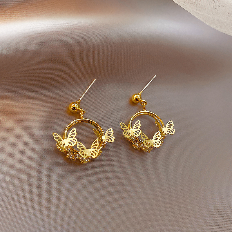 Fashion Golden Butterfly Earrings display picture 10
