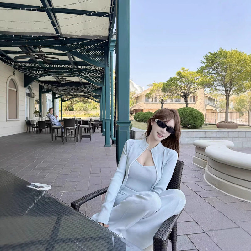 Ruoyu S-Curve Casual Set A10 Suspender Pants Cardigan Set Early Spring Casual Top Three-Piece Set Ruoyu S-Curve Casual Set A10 Suspender Pants Cardigan Set Early Spring Casual Top Three-Piece Set