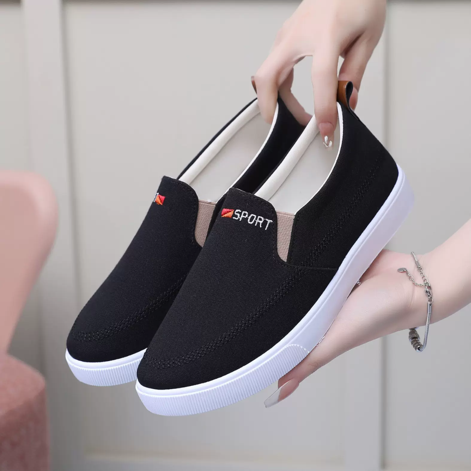 帆布鞋女新款春夏百搭休闲女士布鞋一脚蹬透气软底懒人鞋42码女鞋