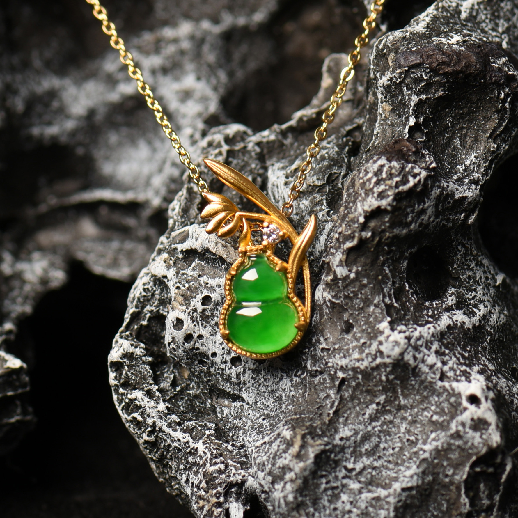 新款足金 999天然满绿翡翠葫芦福禄吊坠高贵民族设计新年送礼优选