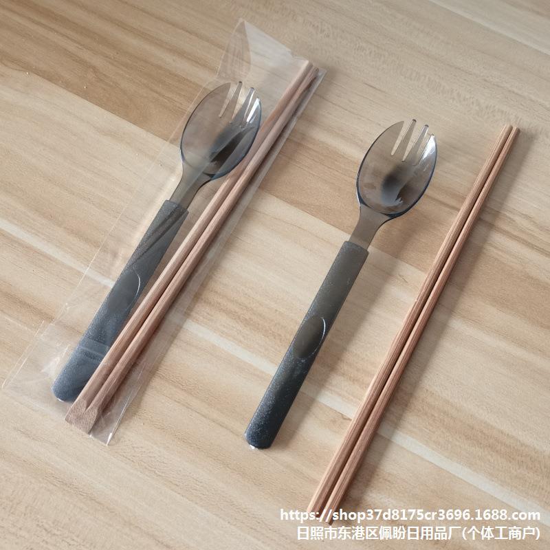 一次性餐具碳化筷子二三四件套叉勺一体带纸巾外卖餐厚长柄叉勺子