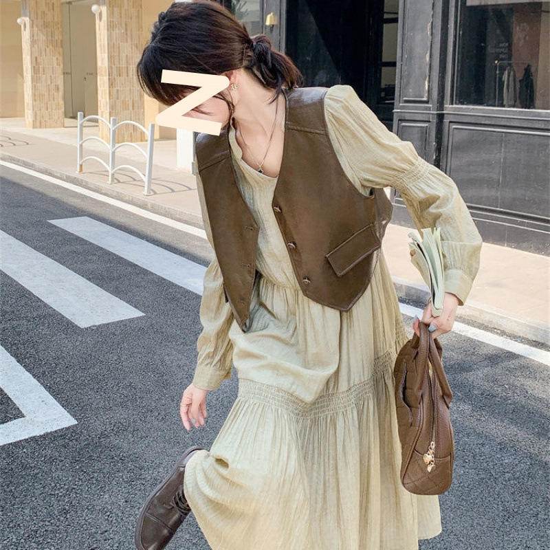 浪漫马甲两件套新款2025流行连衣裙赫本风套装女法式春秋轻熟皮|undefined