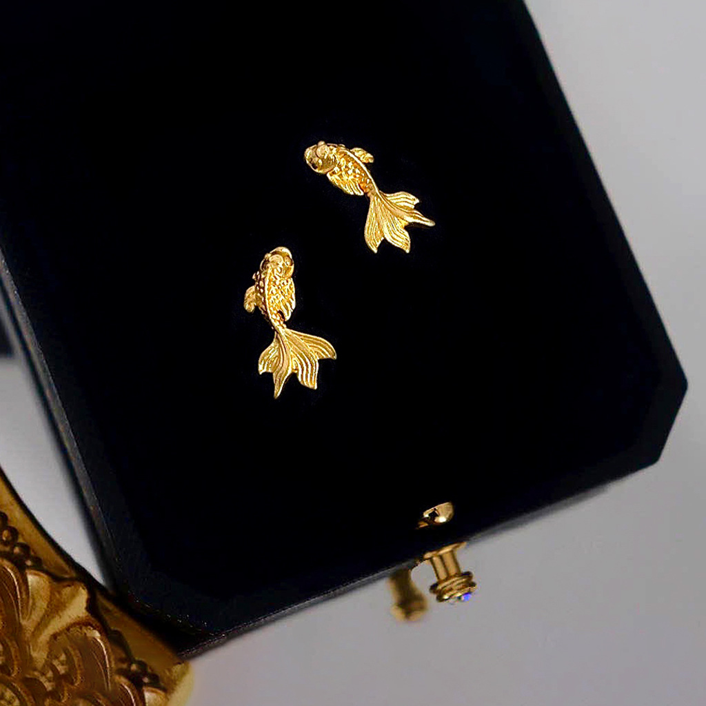 未标题-1_0002_耳语_0004_组 5 拷贝(1).j