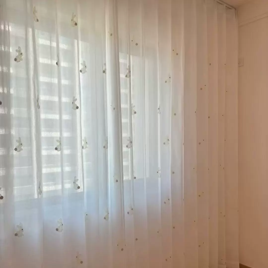 儿童房遮光窗帘新款棉麻刺绣女孩卧室飘窗成品批发窗纱糖果屋