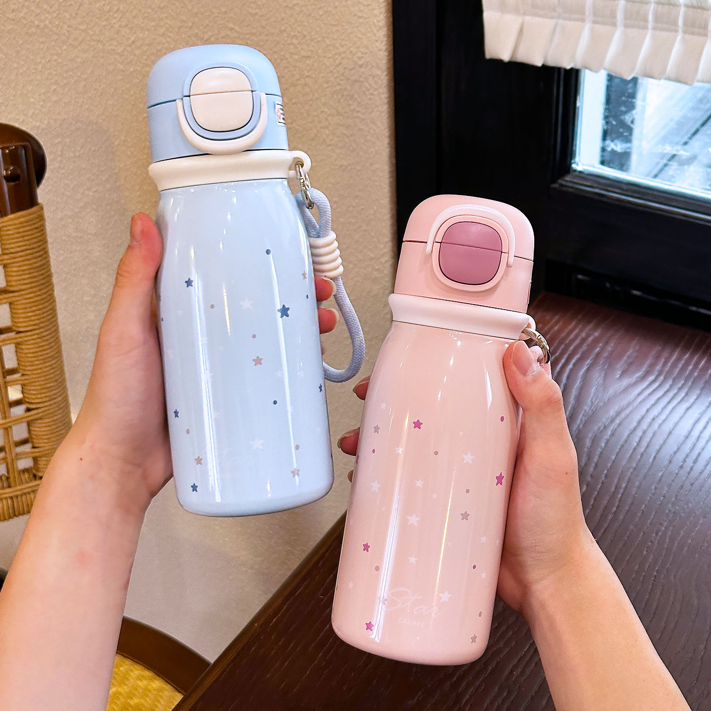 Taza de aislamiento térmico para niños, taza de agua doble para estudiantes, taza de acero inoxidable portátil 316L para niños y niñas de alto valor facial especial para la escuela