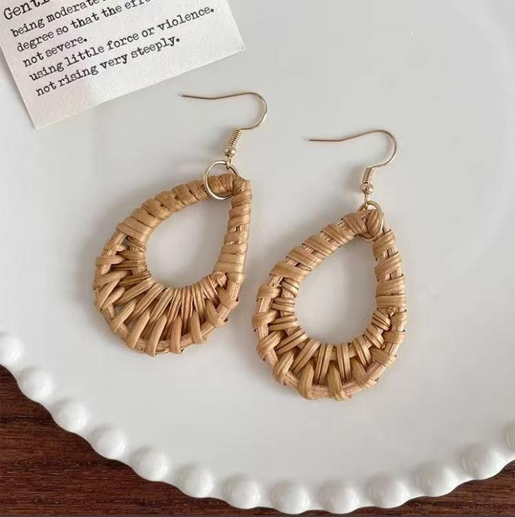 Caña de caída pendientes simple gancho bohemio nicho de moda temperamento de alta sensación auriculares al por mayor mujeres image 15