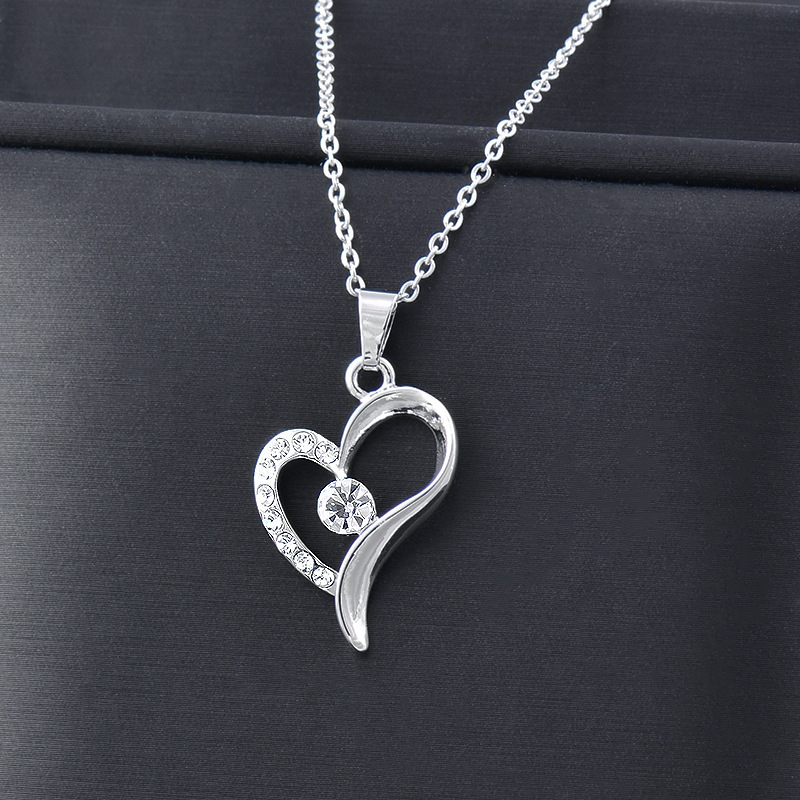 Simple Style Heart Shape Wings Titanium Steel Inlay Rhinestones Pendant Necklace 1 Piece
