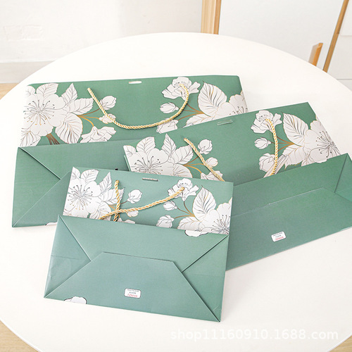 Mid-Autumn Festival gift bags, classical handbags, paper bags, cheongsam packaging bags, clothing store bags, clothing bags