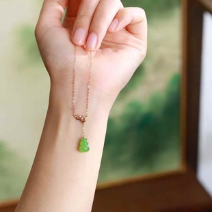 Jade Crafts Natural Xinjiang Hetian Jade Russian Material Jasper Old Material Fruit Green Gourd One-Piece Chain Women's Necklace