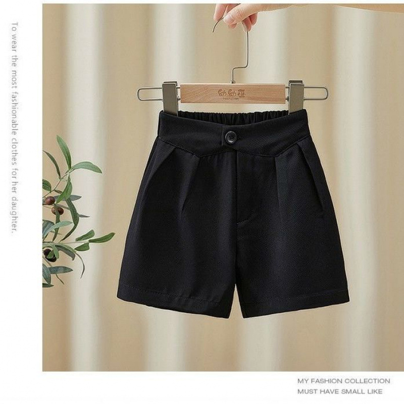 검은색 정장 반바지