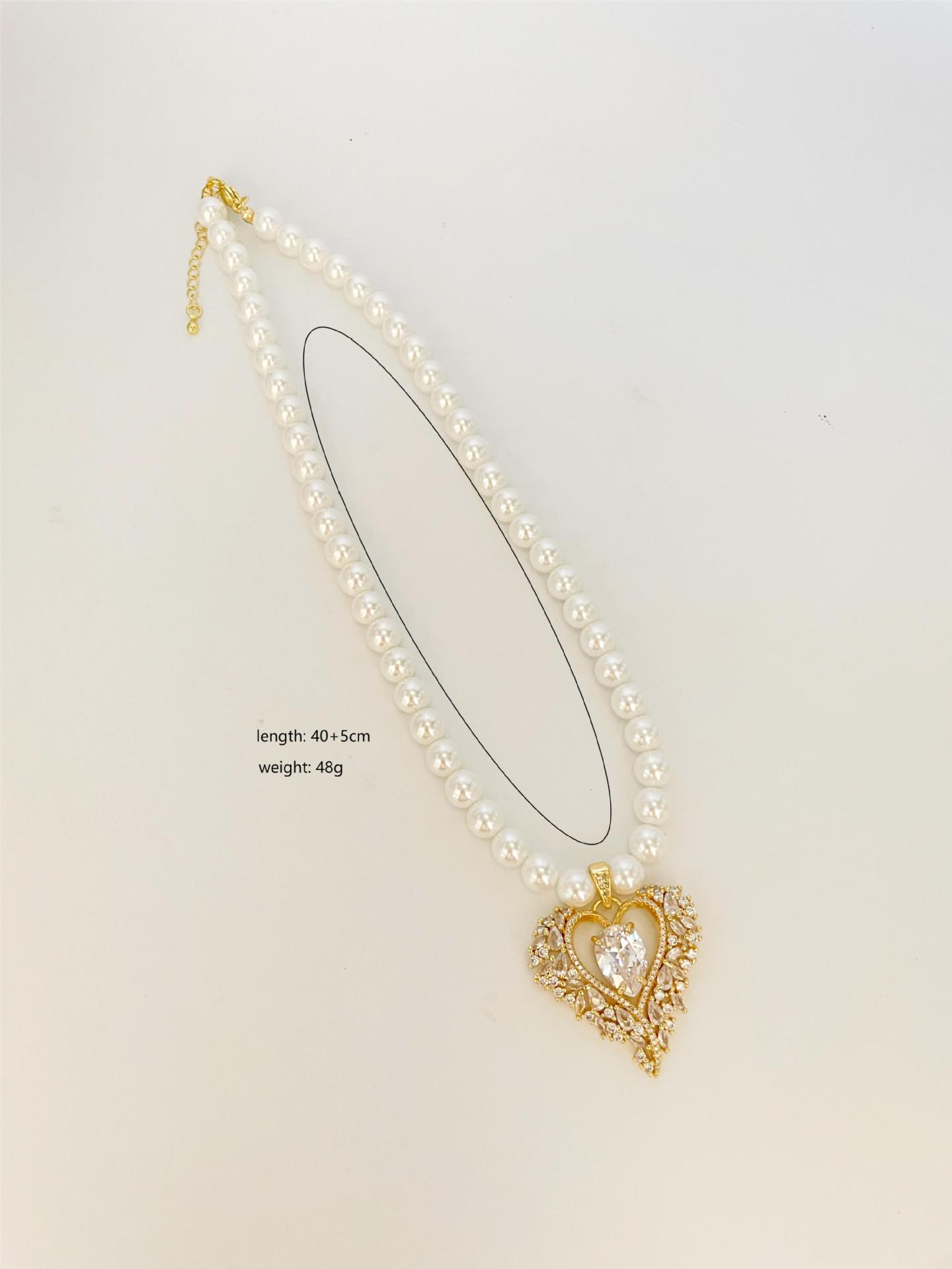 Heart Shape Pattern Women's Gender Retro Sweet Heart Shape Zircon Artificial Pearl Copper Wholesale Pendant Necklace