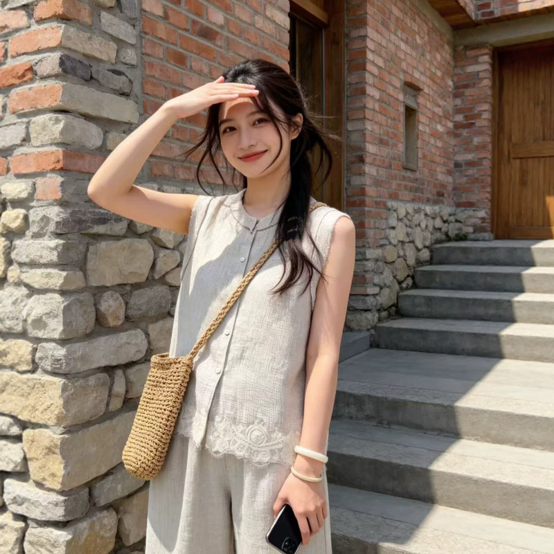 2026 Summer Korean Style Loose Artistic Simple Waffle Yarn-Dyed Hemp Round Neck Sleeveless Shirt Top for Women 25187