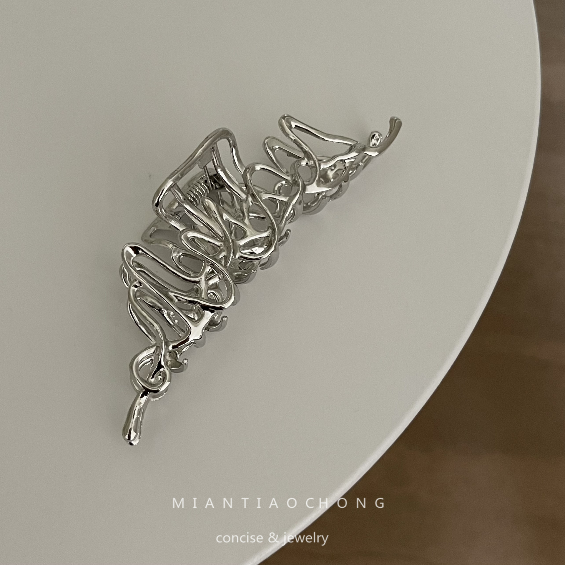 15g Weight Hair Clip, Hairpin, Hair Claws Hair Accessories Type 1 Piece Quantity Holiday, Daily Occasion Alloy, Metal Material Star, Solid Color Pattern Women's Gender Hollow Out Design Casual, Simple Style Style Casual Simple Style Women's Star Solid Color Alloy Metal Hollow Out Hair Clip Hairpin Hair Claws 7