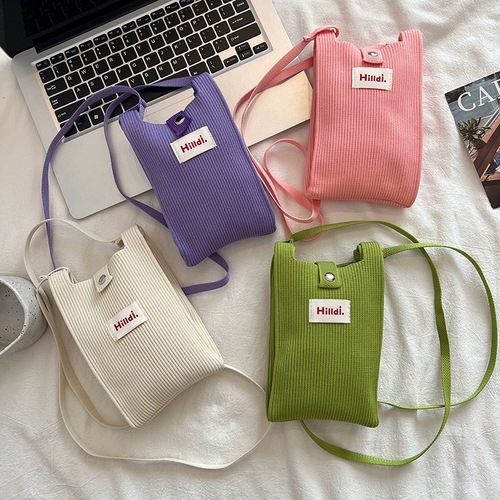 Spring and Summer Dopamine Mini Phone Bag for Women, Fashionable New Ins Simple Shoulder and Crossbody Bag, Solid Color Coin Purse