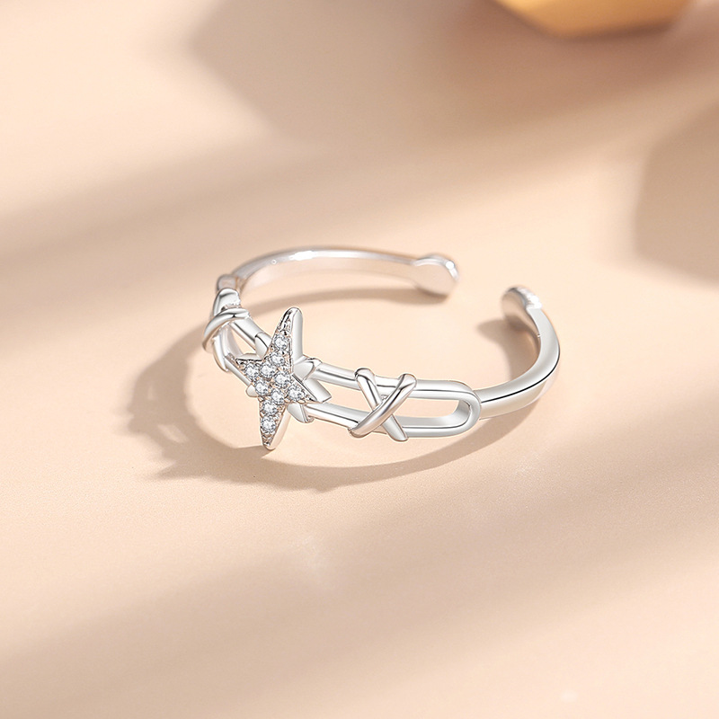 Anillo de plata 925 nicho ocho ESTRELLA DE Awn anillo de alto grado hembra Luz incrustada con diamantes de lujo ins Red de viento rojo mismo estilo anillo al por mayor