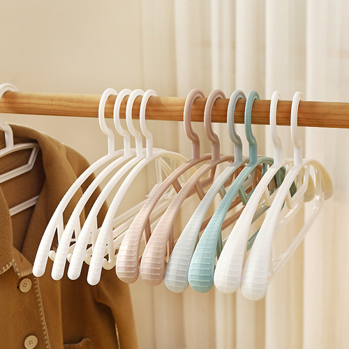 3004 traceless clothes hanger household clothes hanger widened non-slip clothes drying rack thickened plastic rack anti-deformation clothes hanger