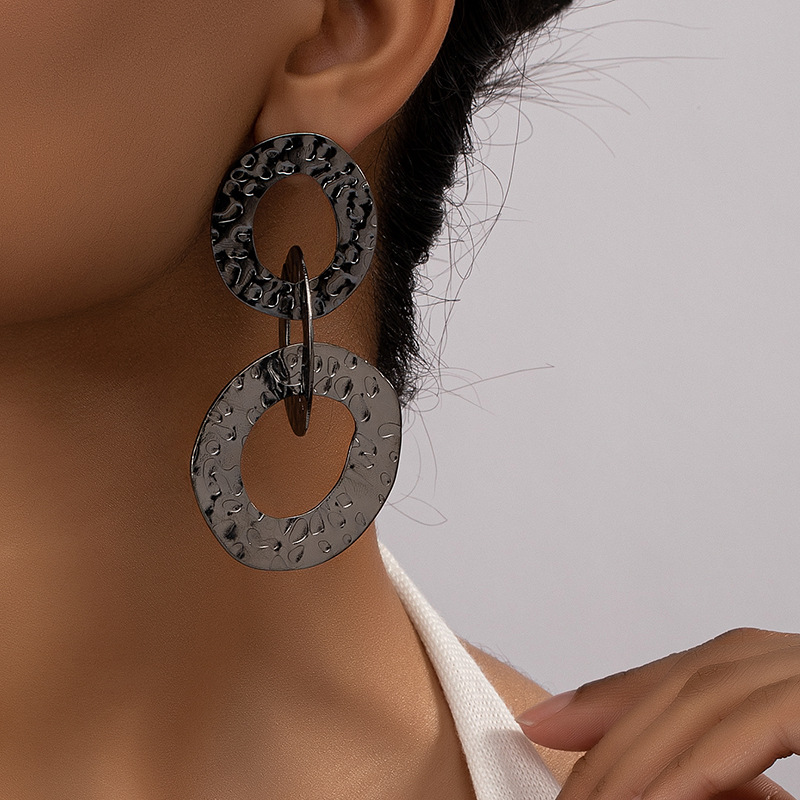 Pendientes de aro geométricos de diseño irregular con estilo exagerado retro y punk para mujer, moda de nicho europea y americana, mayorista