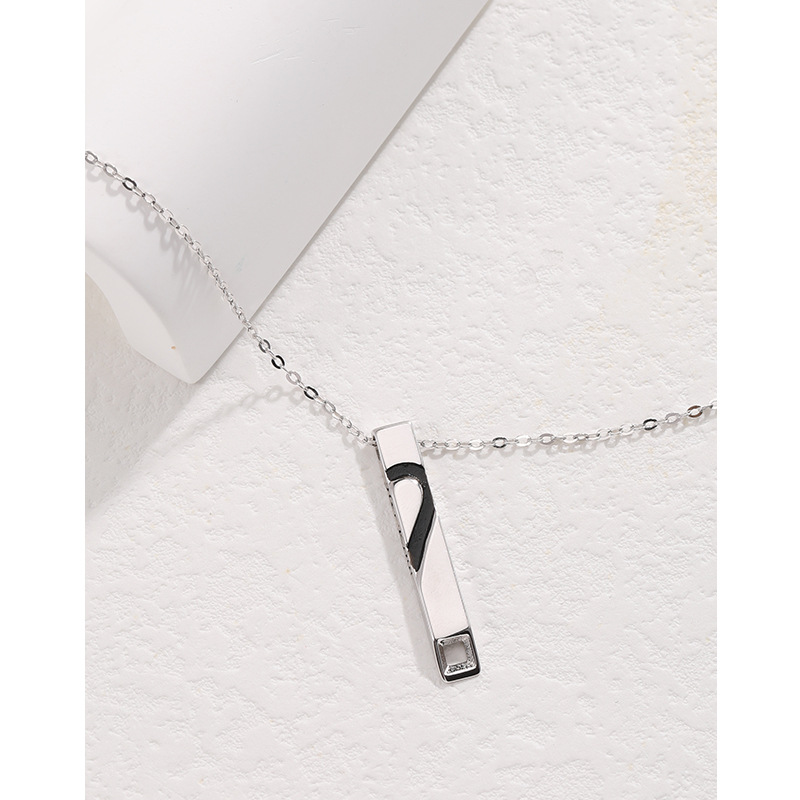 Estilo japonés y coreano simple dulce corazón gota cadena S925 plata esterlina dulce amor pareja clavícula cadena collar al por mayor