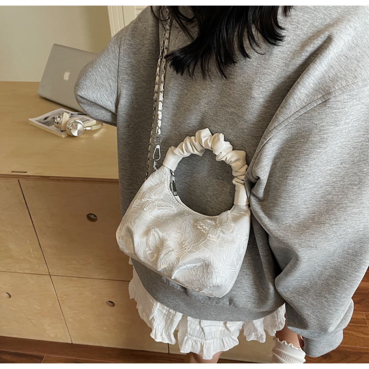New Chinese-style embroidered bag for women, 2025 new summer commuting crossbody bag, niche ancient-style hand-held bucket bag undefined