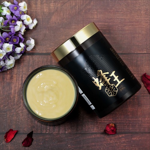 Honey Grandma Fresh Bee Royal Jelly Hand-picked High Activity Royal Jelly Wholesale 500g