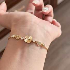 简约四叶草微镶皓石手链轻奢高级感原创复古可抽拉手饰女