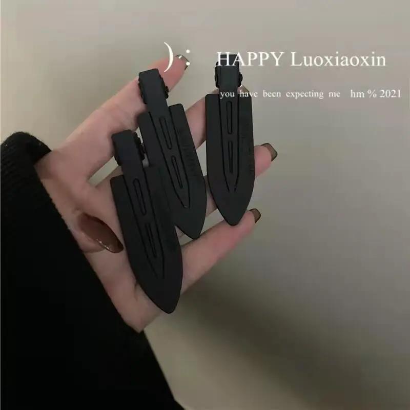 Elegant Metal Hair Clip for Girls | Simple Makeup Accessory – Duckbill Clip for Bangs, Flyaways, and Side Strands | Seamless Hairpin