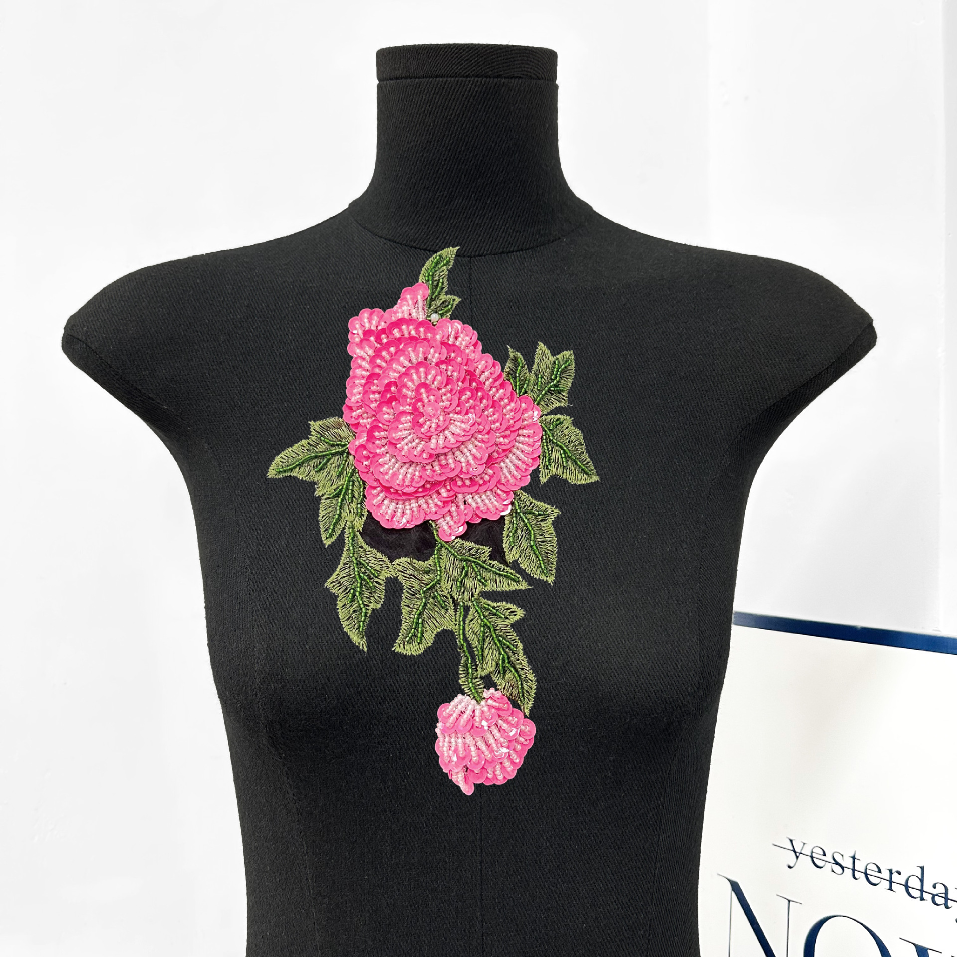 Sequinilla bordada flor flor pegatina rosa modelado ropa parche de decoración material DIY accesorios de ropa image 6
