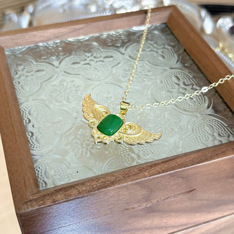 Collar de azúcar cuadrado de alas de ángel francés nicho femenino lujo ligero sofisticado versátil cadena de clavícula nuevos accesorios de moda