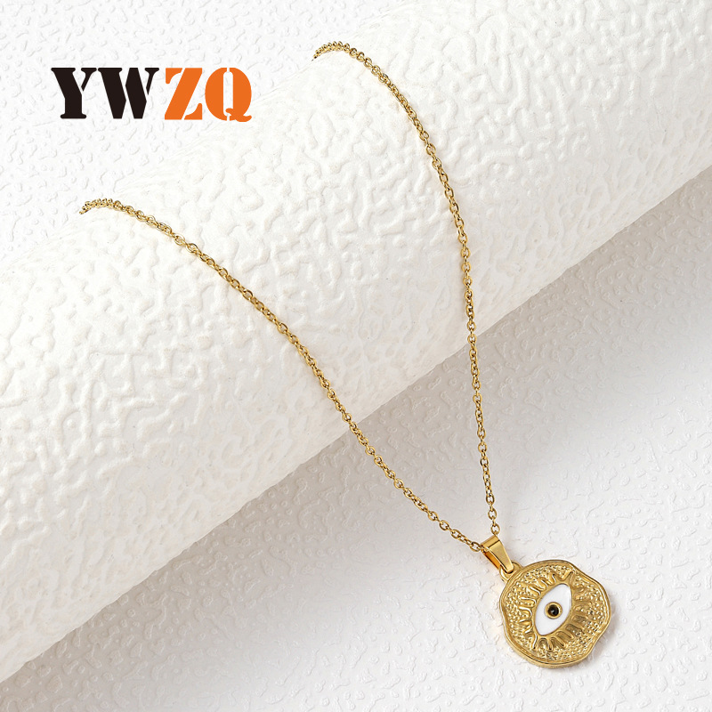 Korean Fashion Stainless Jewelry Personalized Versatile Oil Pressure Eyes Gold Titanium Steel Necklace Pendant_voghion.com