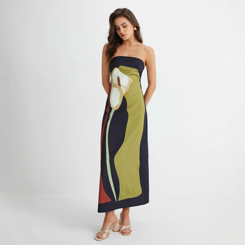 European and American Hot-Selling Women's Clothing Nordic Style Classic Print Sexy Halterneck Large Backless Dress Simple Waist-Cinching Skirt for Women European and American Hot-Selling Women's Clothing Nordic Style Classic Print Sexy Halterneck Large Backless Dress Simple Waist-Cinching Skirt for Women