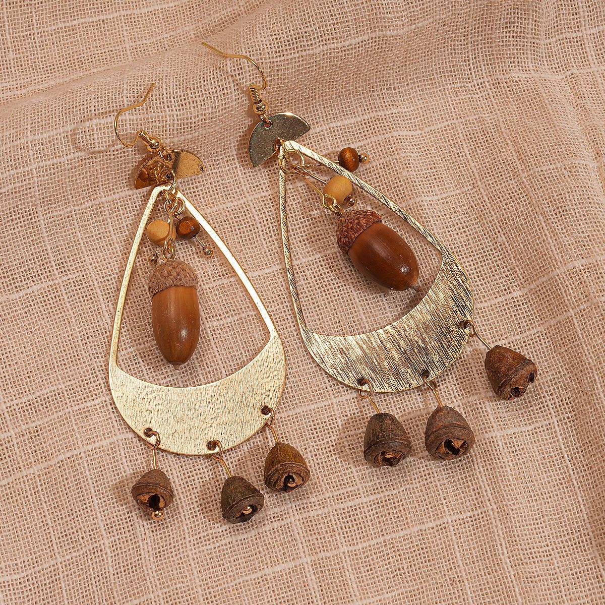 Europa y América retro núcleo de fruta geométrico agujero goteo bordilla gancho de orejas personalidad bohemia nicho de alta sensación pendientes para mujeres