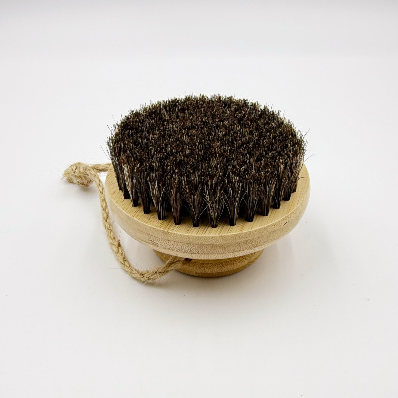 Lugar al por mayor artefacto de baño Cepillo de baño de limpieza de mango largo de madera maciza Cepillo de baño para frotar Cepillo de espalda para frotar Cepillo de baño de cerda de cerdo de pelo suave