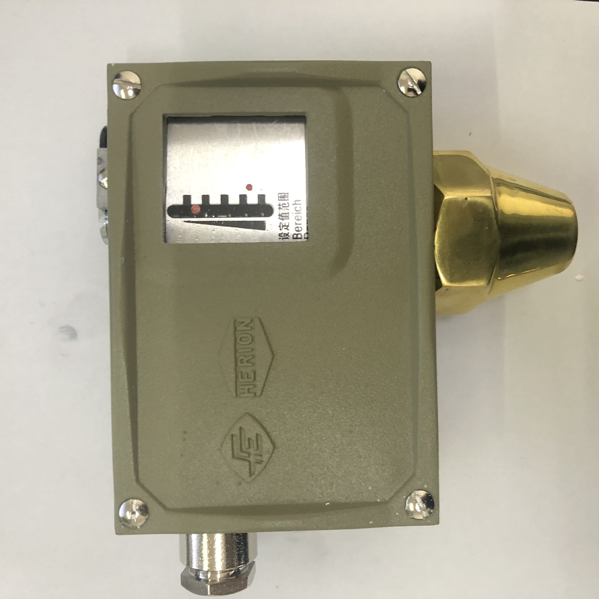 上海远东仪表厂压力控制器切换差不可调 压力开关D502/7D