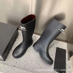 С���L��ѥ���^ϥ�LѥŮ�r���⴩��ˮ�����Tʿѥ���LͲѥ��ЬˮЬ