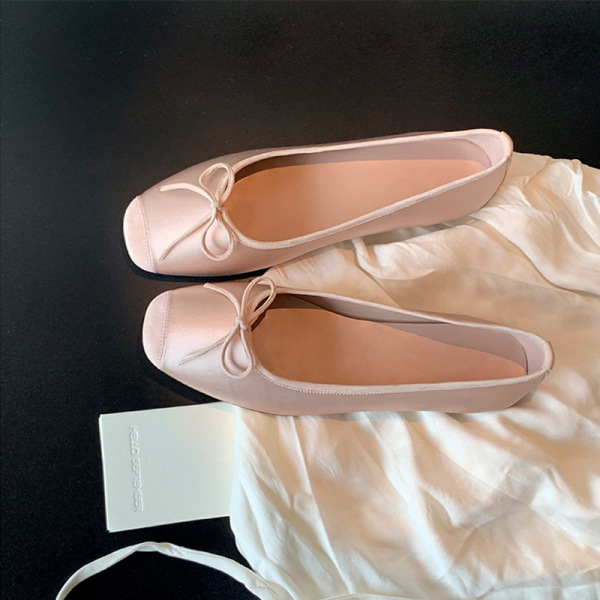 Fashionable cute ballet shoes flat low-cut with bow