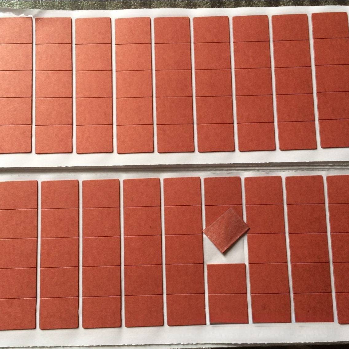 厂家直销快巴纸垫片 防火绝缘垫片 背胶红钢纸 垫圈免费送样防震