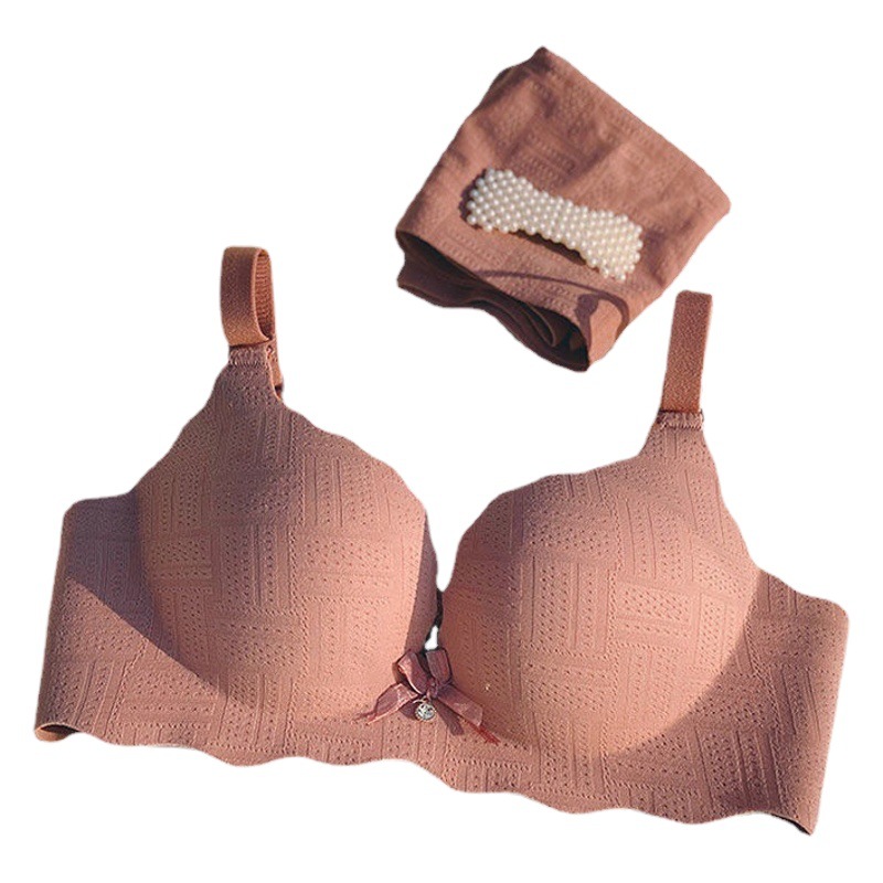 Ropa interior gruesa de las mujeres pequeño pecho plano push up Top soporte sexy pecho cómodo ajustable sujetador inalámbrico traje