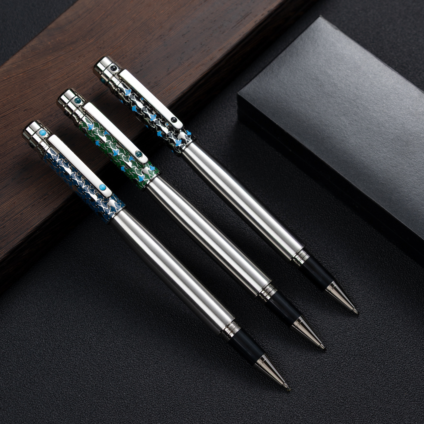 Factory direct sales of creative patterned brushed ballpoint pens with custom logo, wholesale of promotional gift pens, metal rotating ballpoint pens